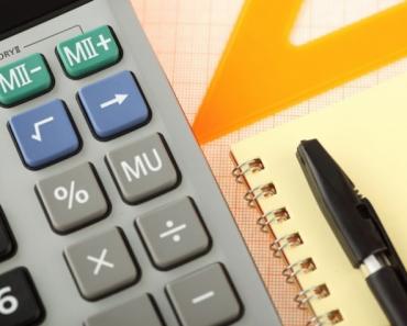 How to calculate payments when an employee is laid off